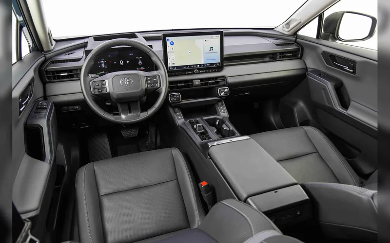 Toyota Rav4 - foto 3