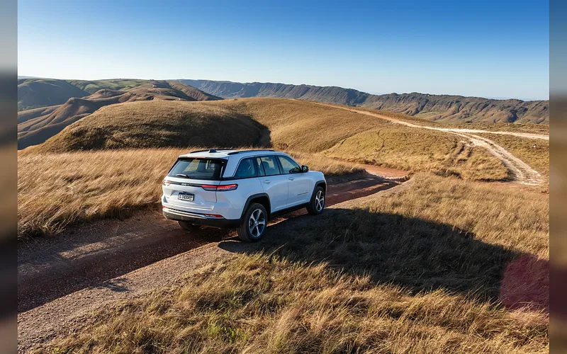 Jeep Grand Cherokee - foto 2