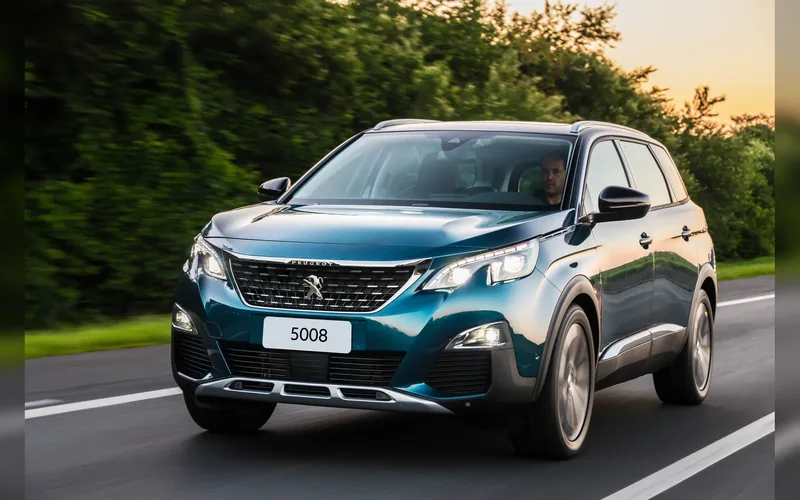 Peugeot 5008 - foto 1