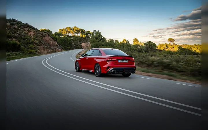 Audi RS3 - foto 2
