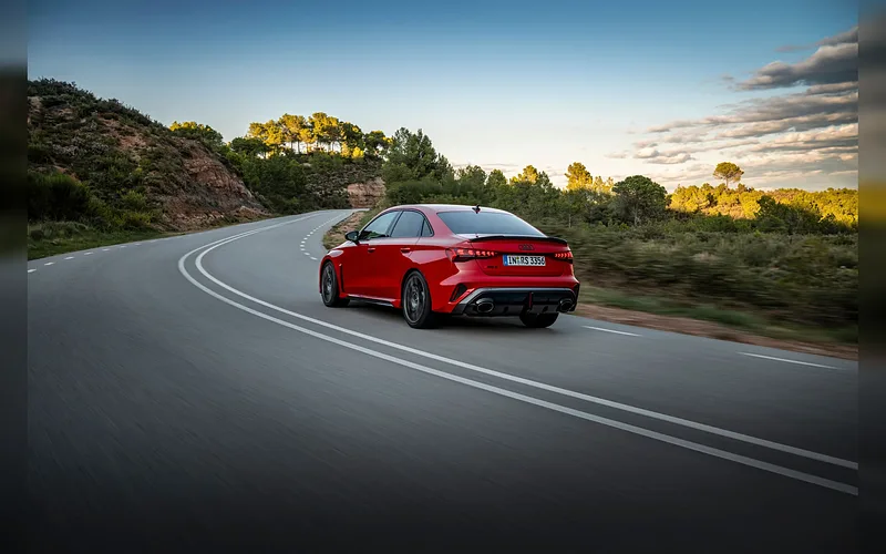 Audi RS3 - foto 2