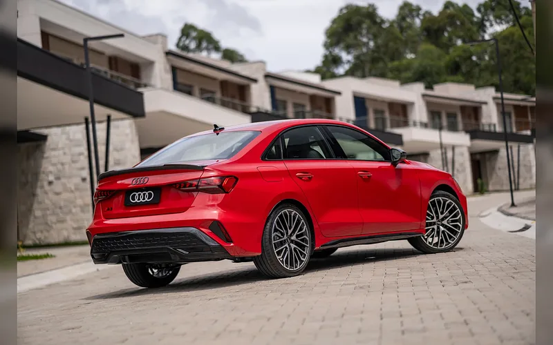 Audi A3 Sedan - foto 2