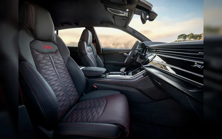 Audi RS Q8 - foto 3