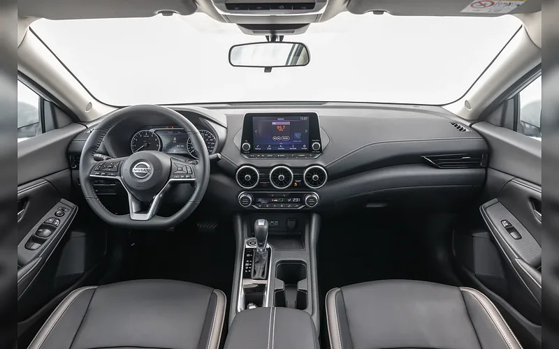 Nissan Sentra - foto 3
