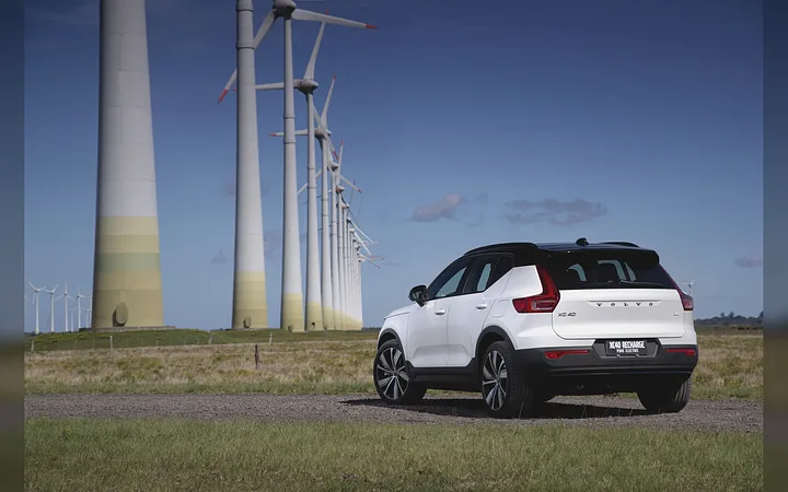 Volvo XC40 - foto 2