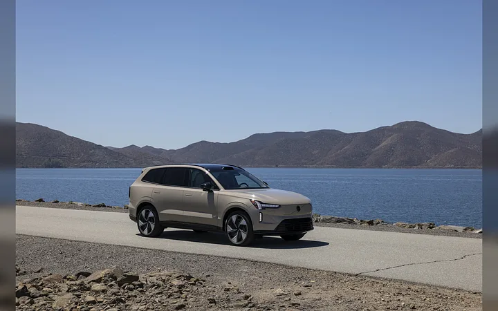 Volvo EX90 (Elétrico) - foto 1