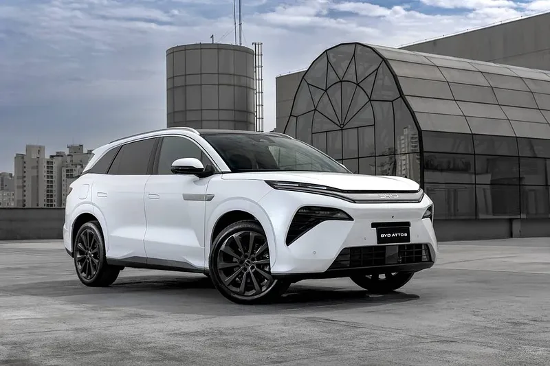 BYD Atto - foto 1