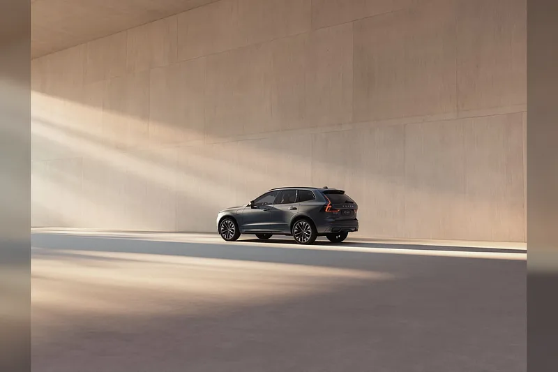 Volvo XC60 - foto 2
