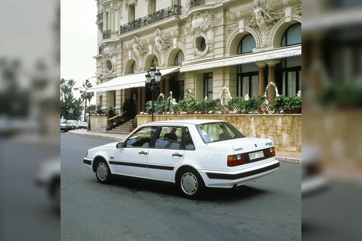 Volvo 460 - foto 2