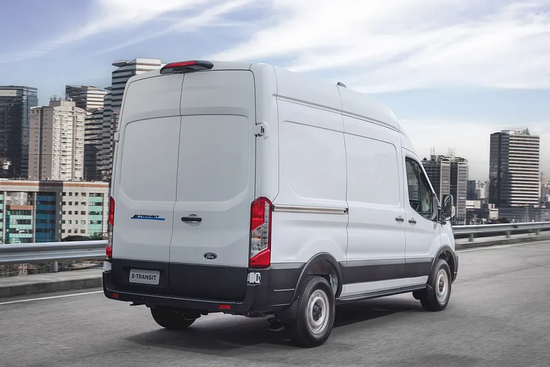 Ford E-TRANSIT Furgão Longo Teto Alto (Elétrico) - foto 2