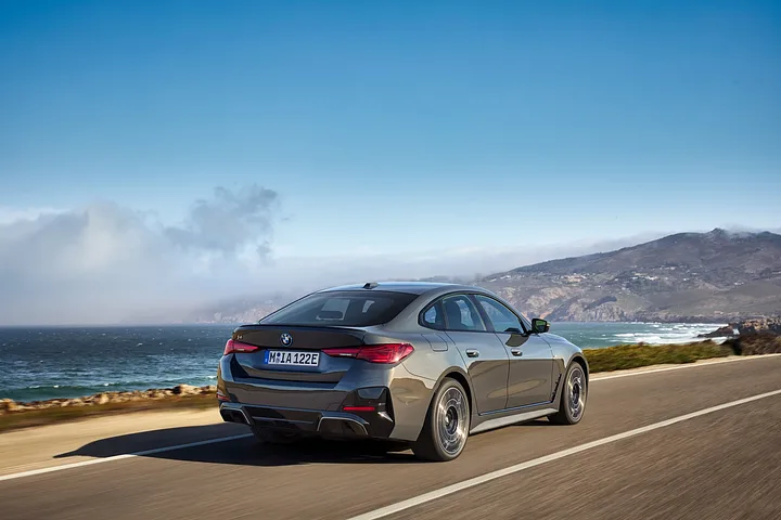 BMW I4 - foto 2