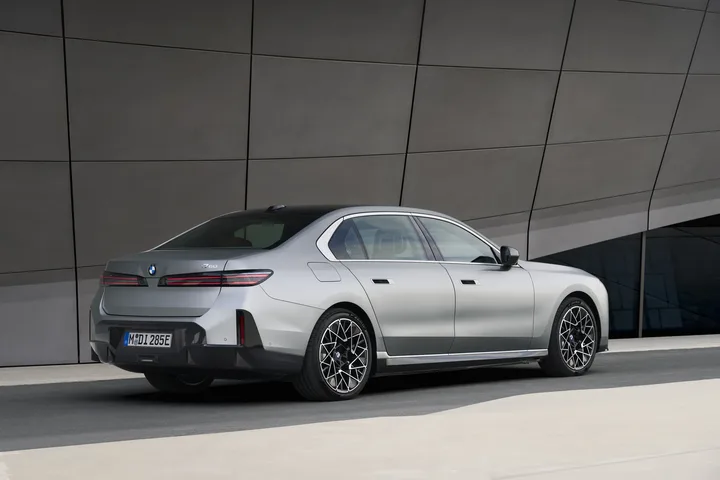 BMW I7 - foto 2