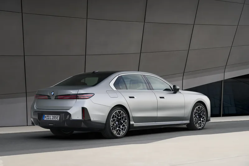 BMW I7 - foto 2