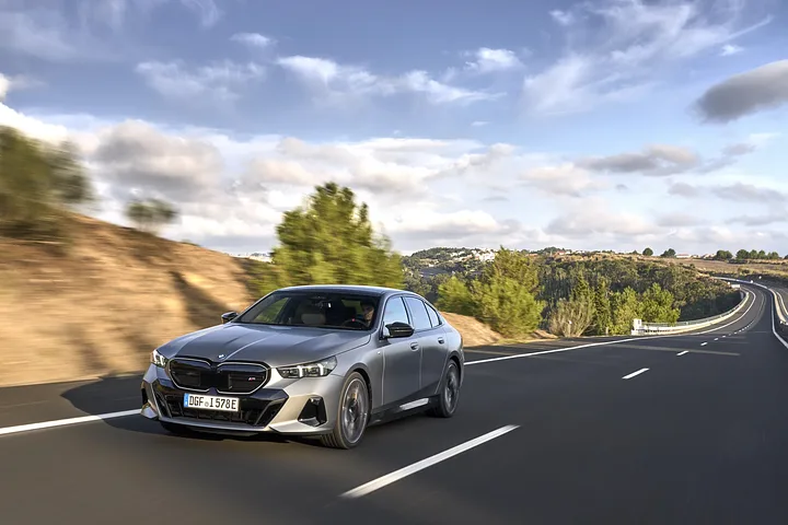 BMW I5 - foto 1
