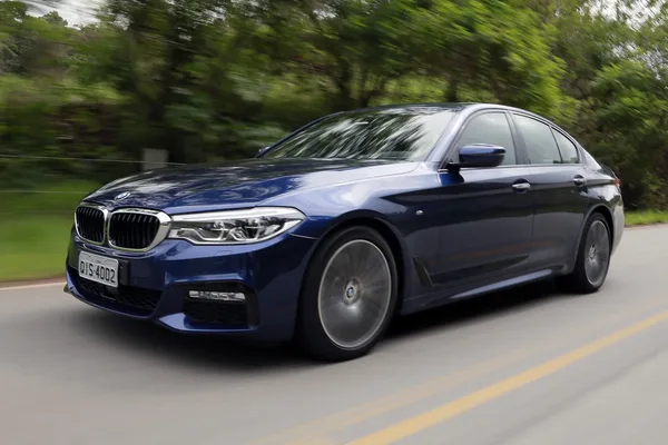 BMW 540i
