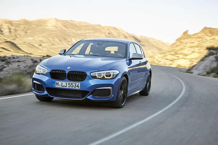 BMW M140i - foto 1