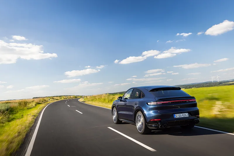 Porsche Cayenne Coupé - foto 2